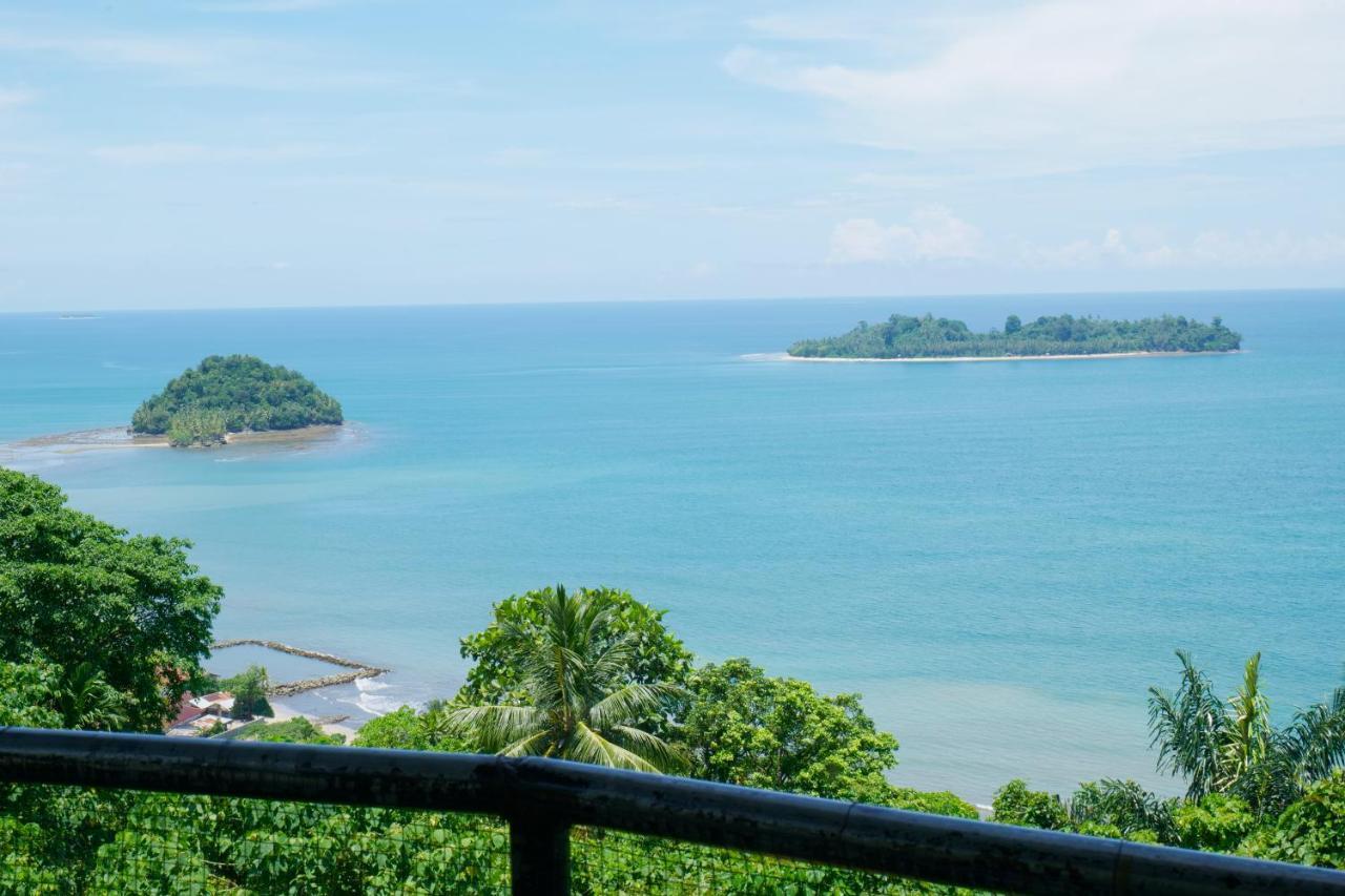 The View Padang, Amazing View, 8 Mins Mentawai Fast Ferry, Cold Beer,Close To Restaurants 巴东 外观 照片
