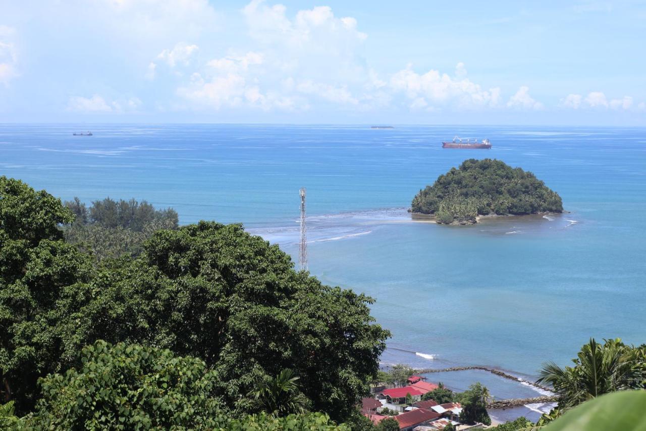 The View Padang, Amazing View, 8 Mins Mentawai Fast Ferry, Cold Beer,Close To Restaurants 外观 照片