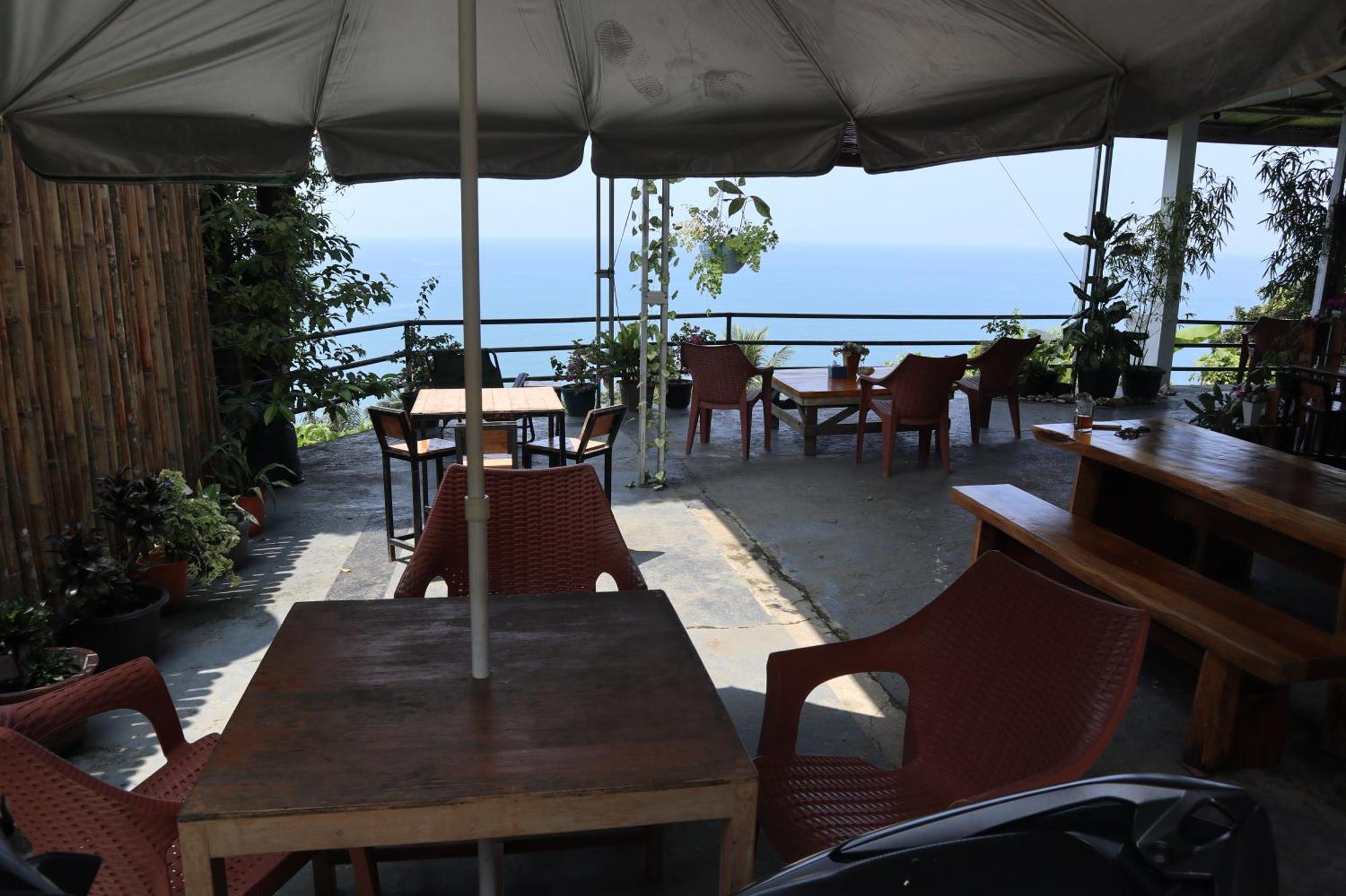 The View Padang, Amazing View, 8 Mins Mentawai Fast Ferry, Cold Beer,Close To Restaurants 巴东 外观 照片