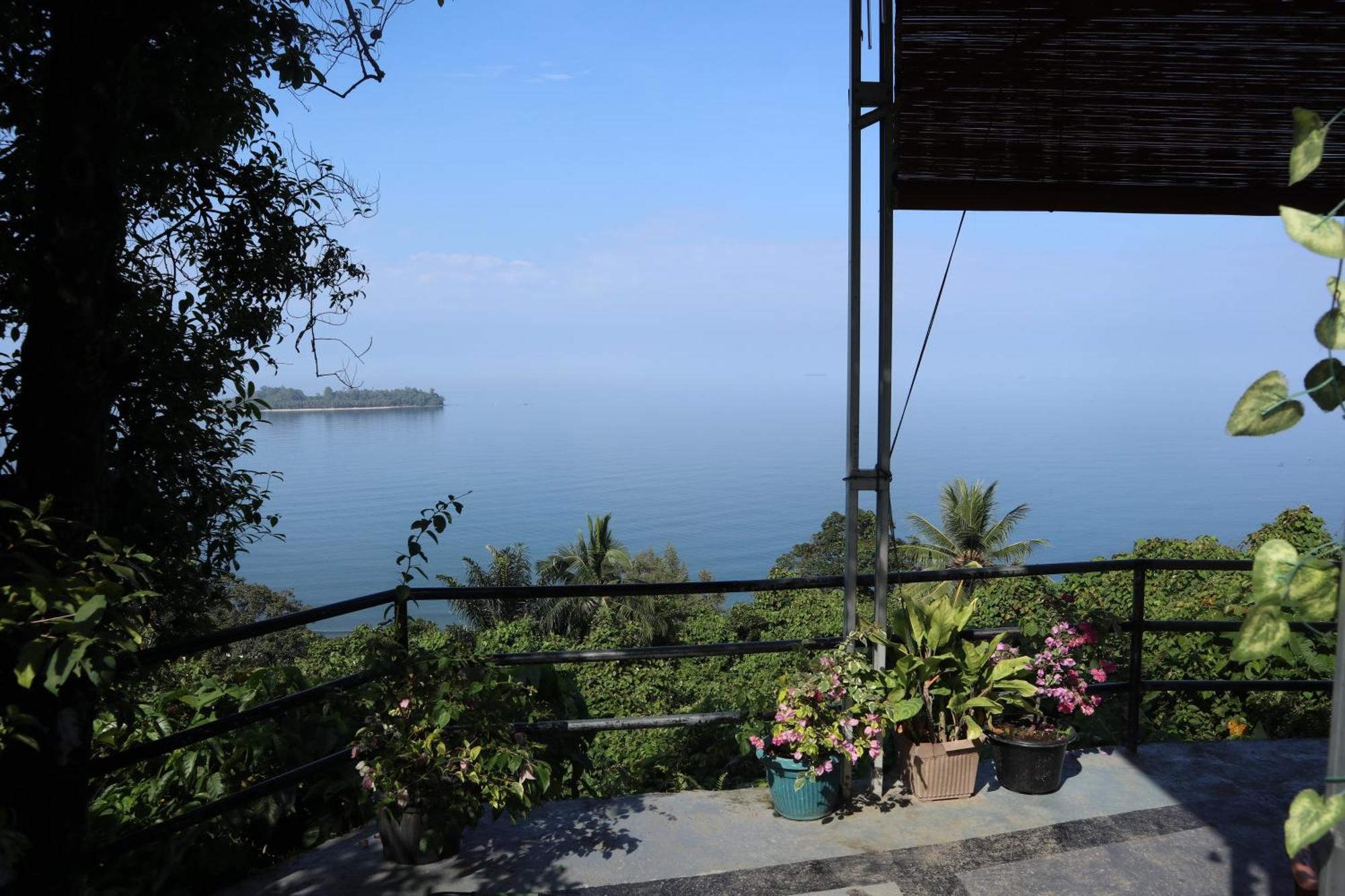 The View Padang, Amazing View, 8 Mins Mentawai Fast Ferry, Cold Beer,Close To Restaurants 外观 照片