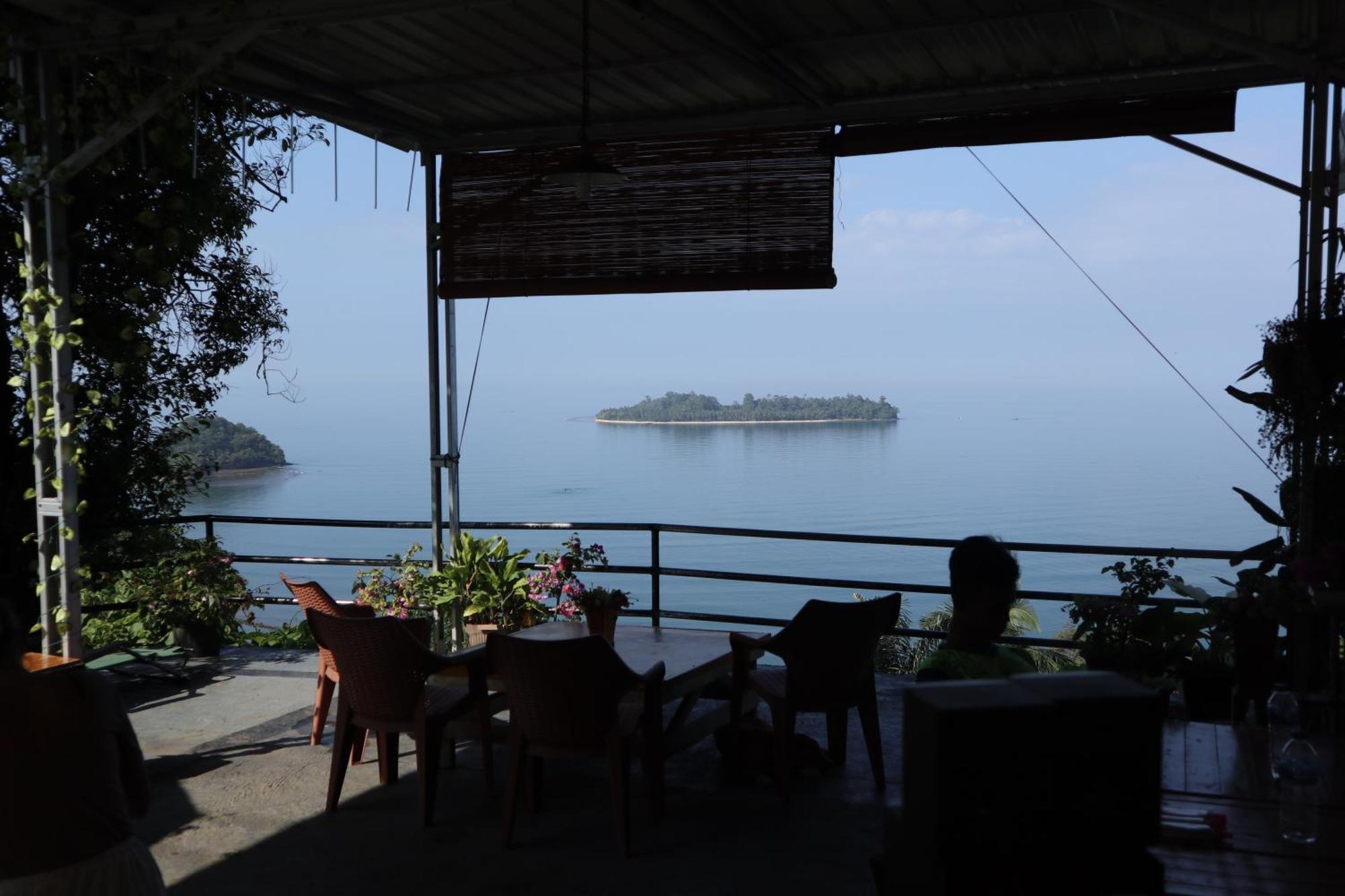The View Padang, Amazing View, 8 Mins Mentawai Fast Ferry, Cold Beer,Close To Restaurants 外观 照片