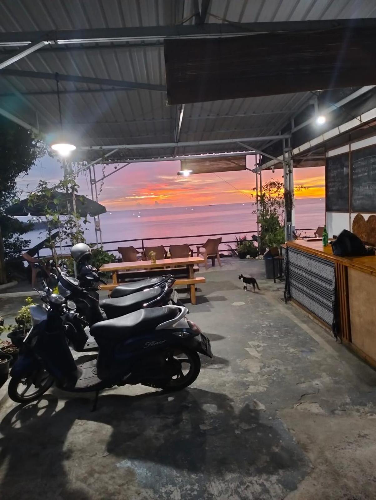 The View Padang, Amazing View, 8 Mins Mentawai Fast Ferry, Cold Beer,Close To Restaurants 巴东 外观 照片